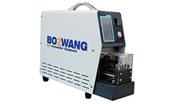 Koaxiális kábelfeldolgozó berendezés